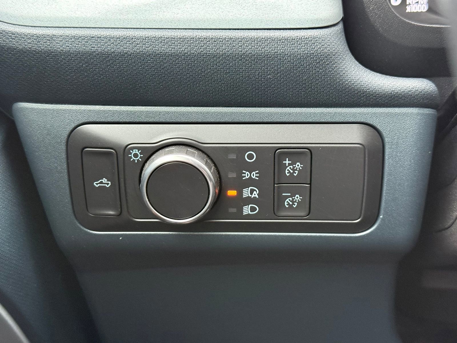 Certified 2022 Ford Maverick Lariat w/ Lariat Luxury Package image 35