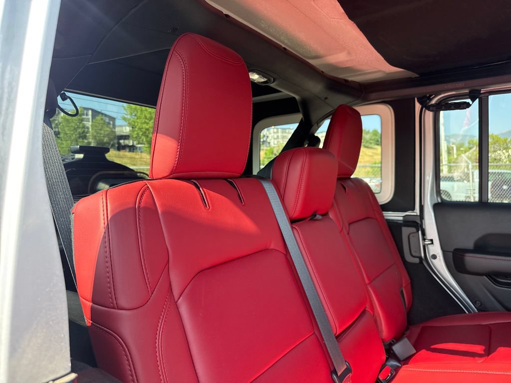 Used 2024 Jeep Wrangler Unlimited Rubicon 392 AWD/4WD image 27