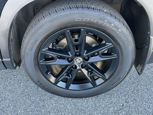 Used 2025 Toyota Grand Highlander AWD image 9