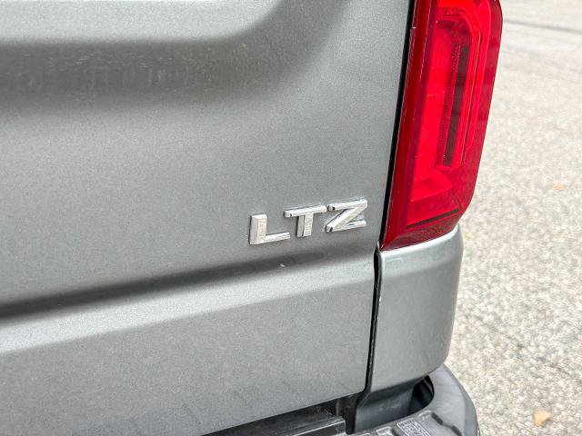 Used 2023 Chevrolet Silverado 1500 LTZ w/ Technology Package AWD/4WD image 4