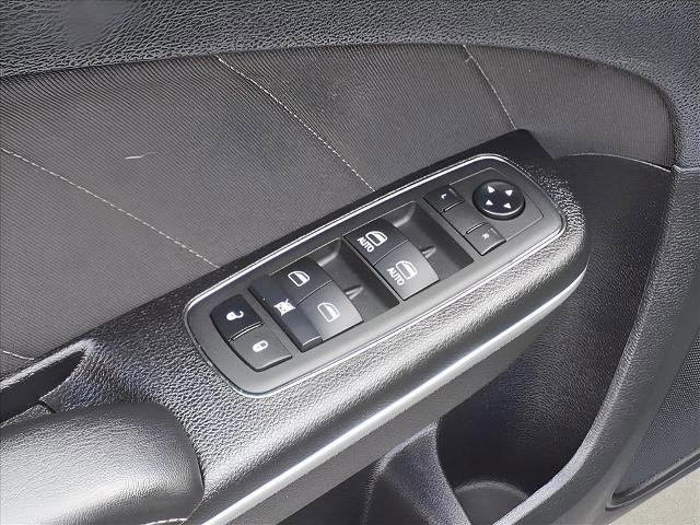 Used 2021 Dodge Charger SXT image 15