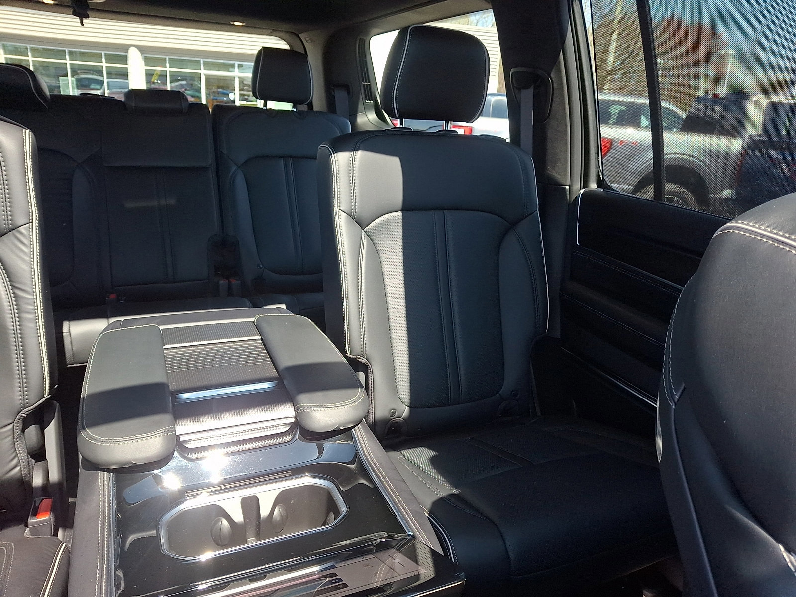 Used 2025 Jeep Grand Wagoneer Series II Obsidian w/ Quick Order Packagew 28T image 19