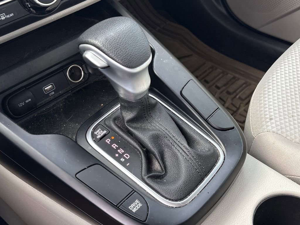 Used 2022 Kia Soul LX image 26