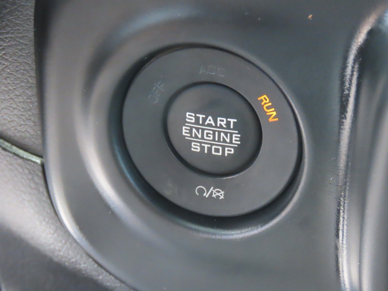 Used 2022 Jeep Gladiator Overland w/ Popular Equipment Package AWD/4WD image 27