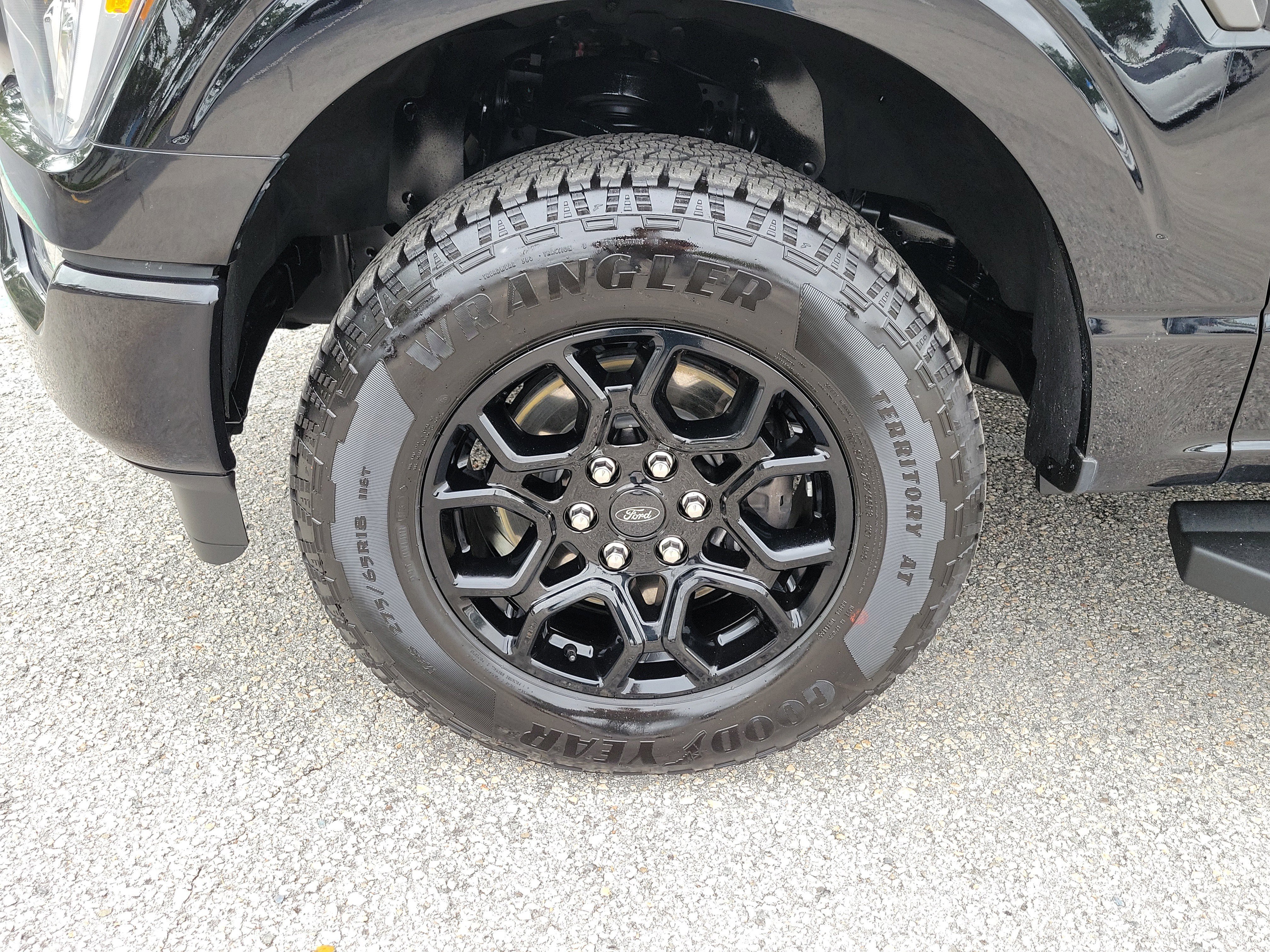 Certified 2023 Ford F150 XLT w/ Equipment Group 302A High image 8