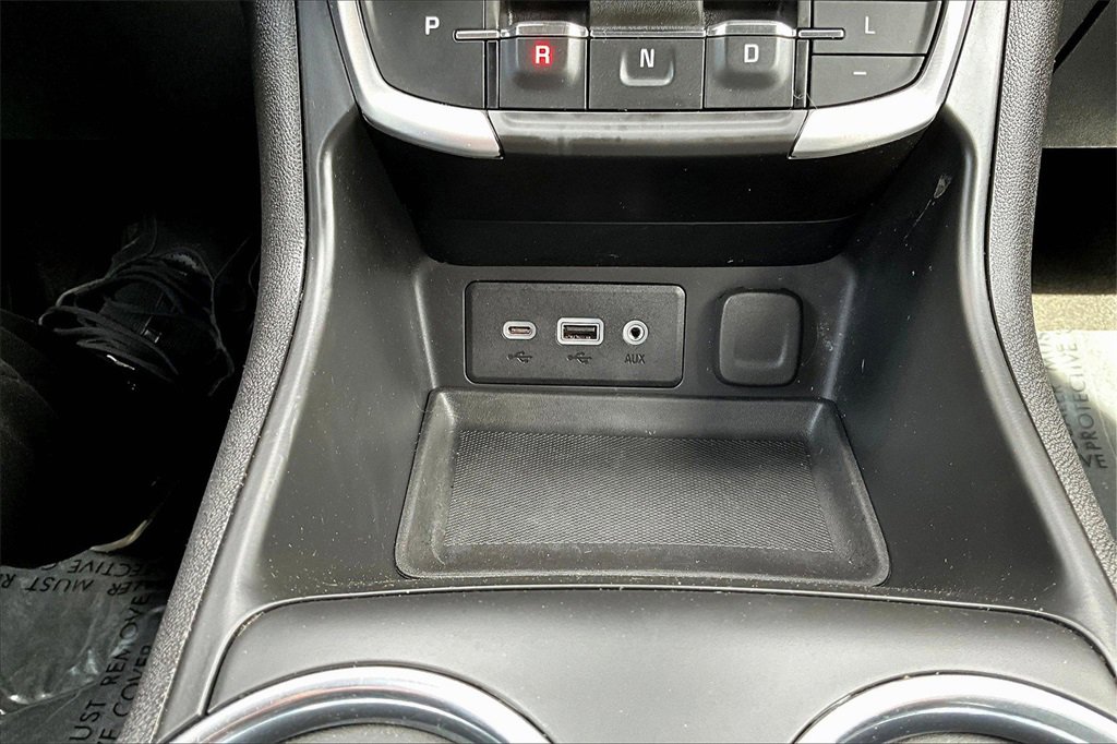 Used 2023 GMC Terrain SLE w/ Driver Convenience Package image 27