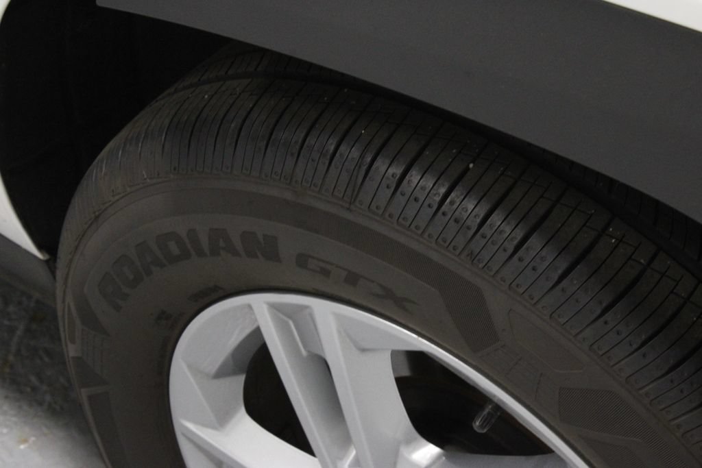 Used 2025 Hyundai Tucson SE FWD image 19