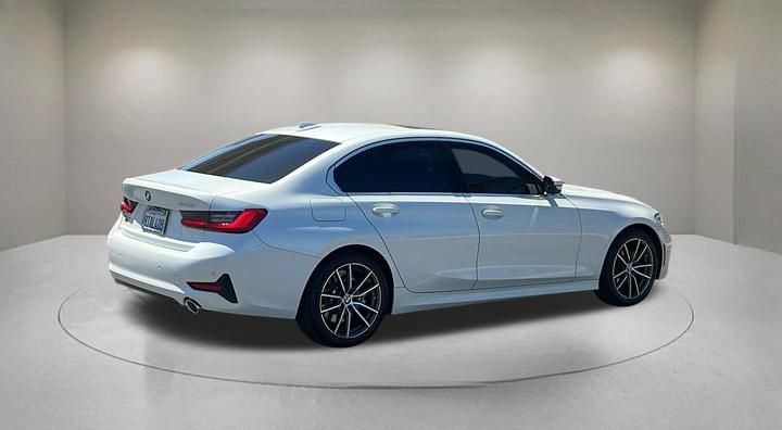 Used 2020 BMW 330i Sedan w/ Premium Package RWD image 5