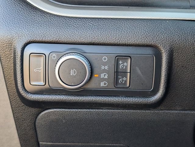 Certified 2022 Ford Explorer XLT w/ Equipment Group 202A image 21