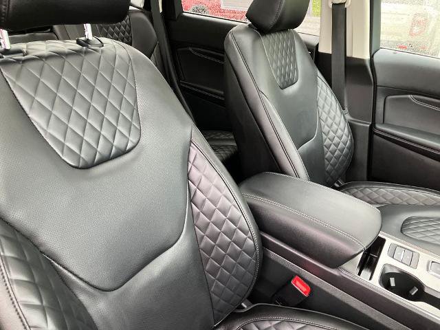 Certified 2024 Ford Edge Titanium w/ Equipment Group 301A AWD/4WD image 19
