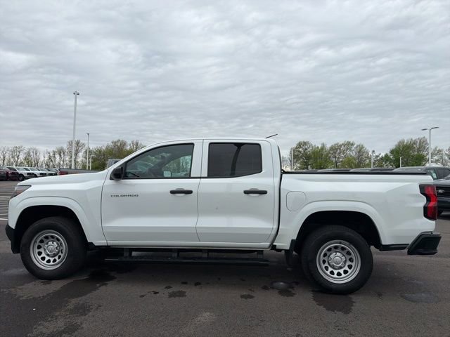 Used 2024 Chevrolet Colorado W/T w/ WT Convenience Package RWD image 2