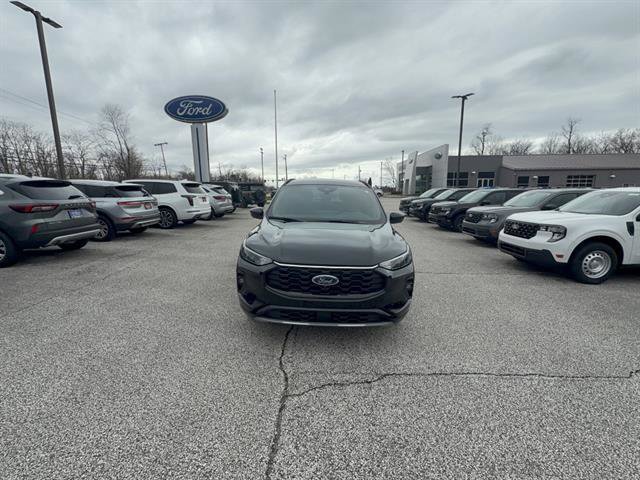 Certified 2023 Ford Escape ST-Line Select w/ Tech Pack #2 image 9