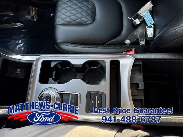 Certified 2024 Ford Edge Titanium AWD/4WD image 21