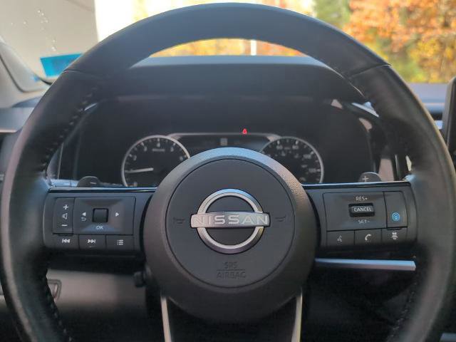 Used 2022 Nissan Pathfinder Platinum w/ Cargo Package image 21