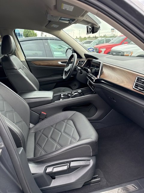 Used 2024 Volkswagen Atlas SE image 4