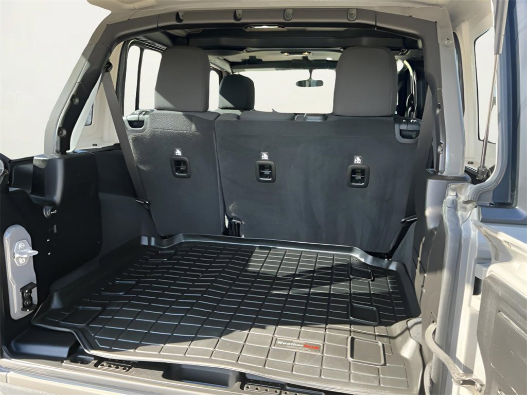 Used 2019 Jeep Wrangler Unlimited Sport image 38