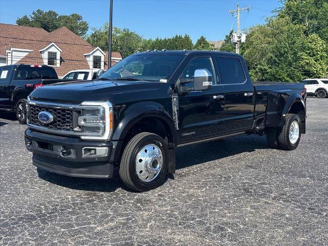 Certified 2023 Ford F450 Platinum w/ FX4 Off-Road Package AWD/4WD image 3