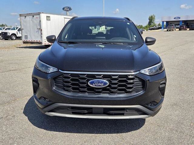 Certified 2025 Ford Escape ST-Line FWD image 2