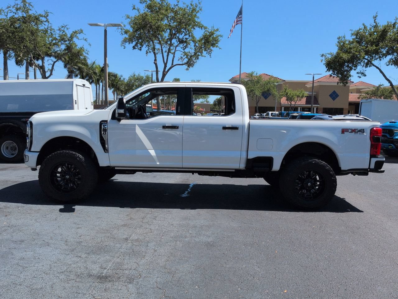Certified 2024 Ford F250 Limited w/ FX4 Off-Road Package AWD/4WD image 7