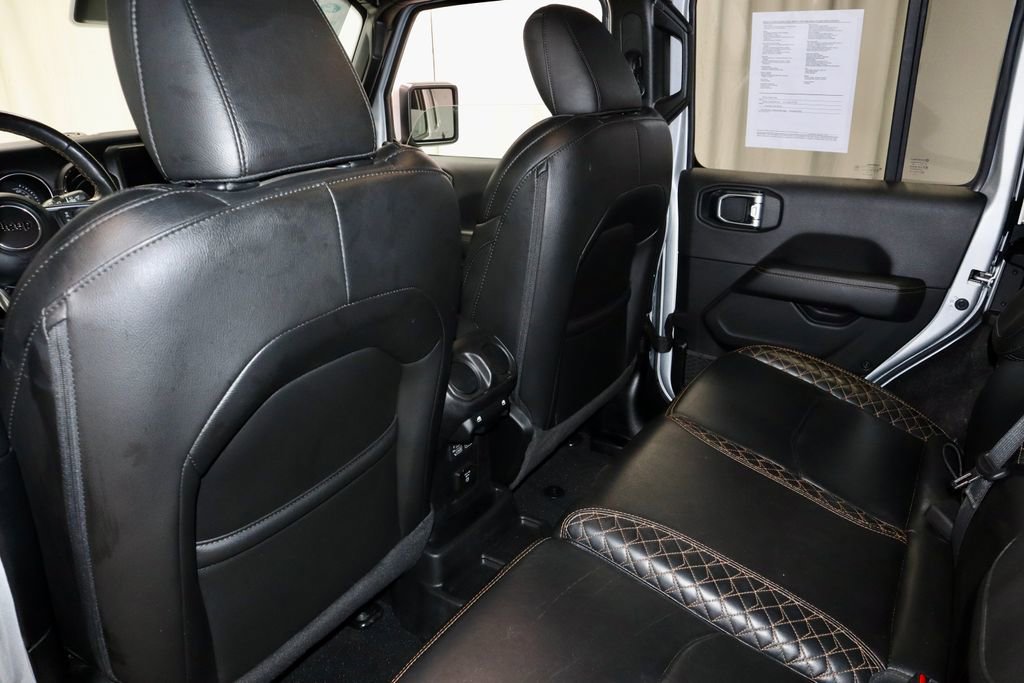 Used 2023 Jeep Wrangler Unlimited Sahara AWD/4WD image 22