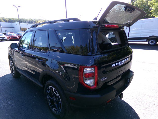 Certified 2023 Ford Bronco Sport Outer Banks w/ Tech Package AWD/4WD image 28