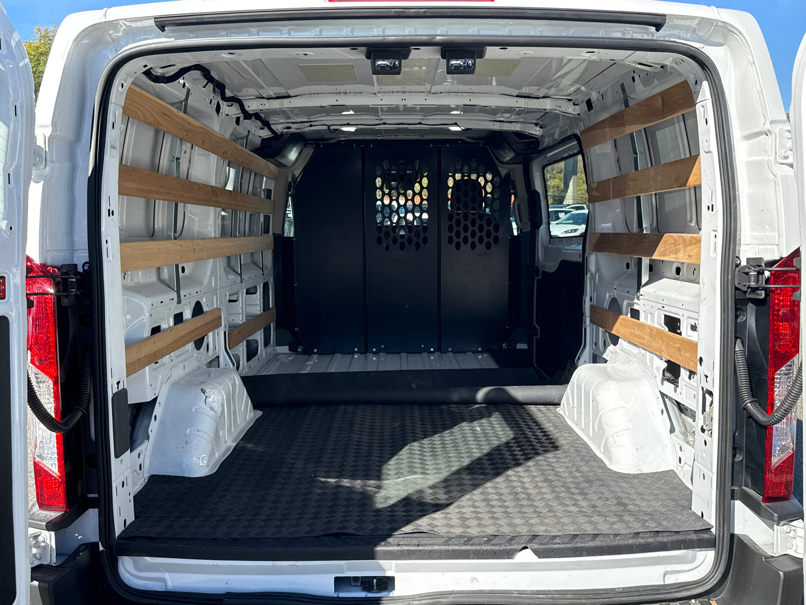 Certified 2025 Ford Transit 250 Low Roof w/ Exterior Upgrade Package RWD image 24