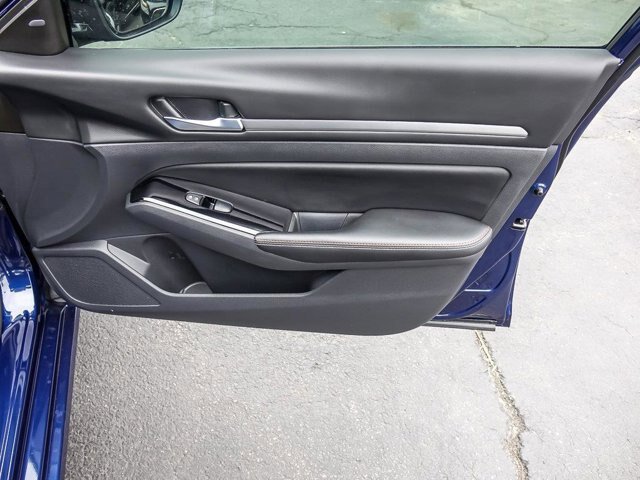 Used 2024 Nissan Altima 2.5 SR AWD/4WD image 32