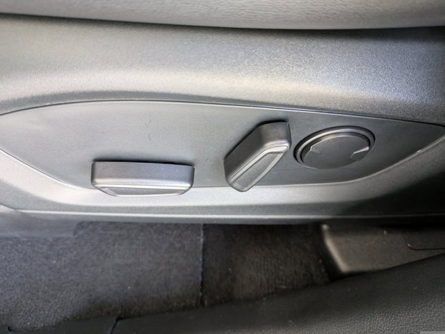 Certified 2021 Ford Explorer XLT w/ Equipment Group 202A image 22