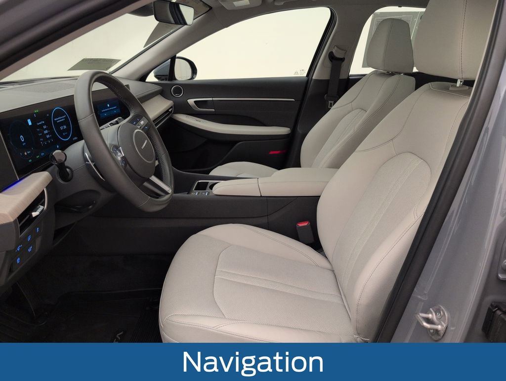 Used 2025 Hyundai Sonata Limited FWD image 4