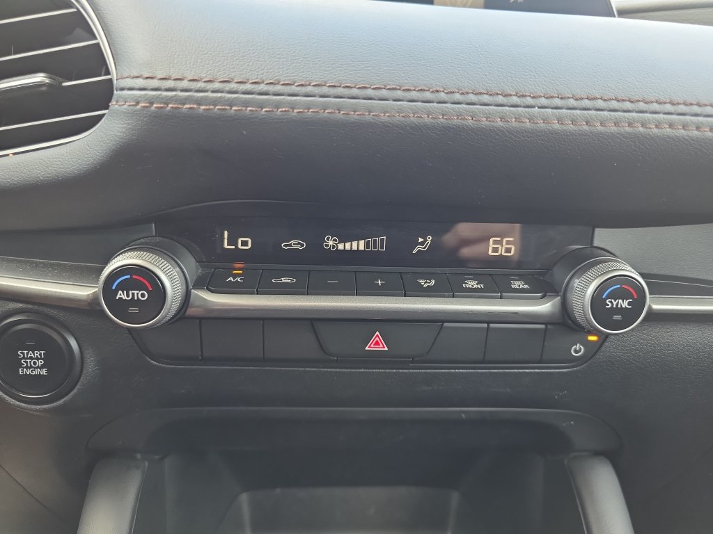 Used 2025 MAZDA MAZDA3 s FWD image 21