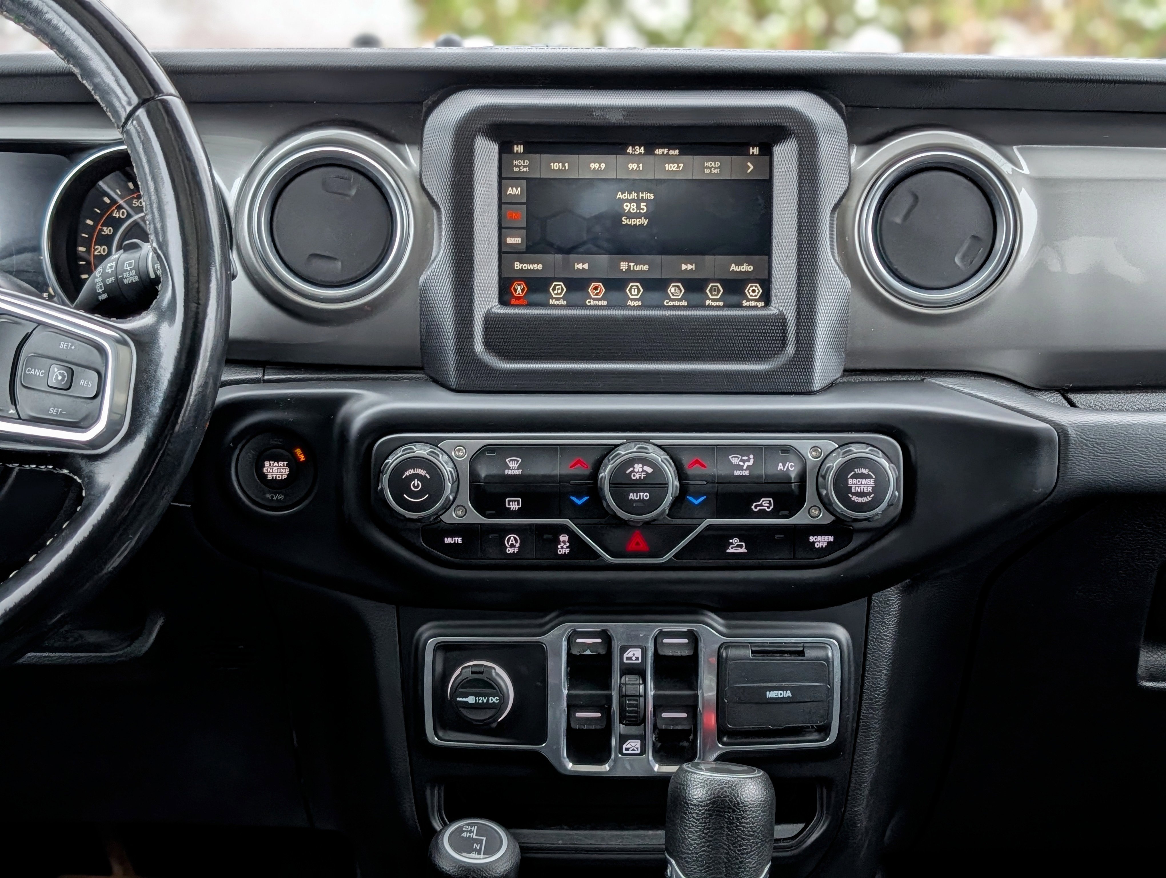 Used 2021 Jeep Wrangler Unlimited Sahara image 15