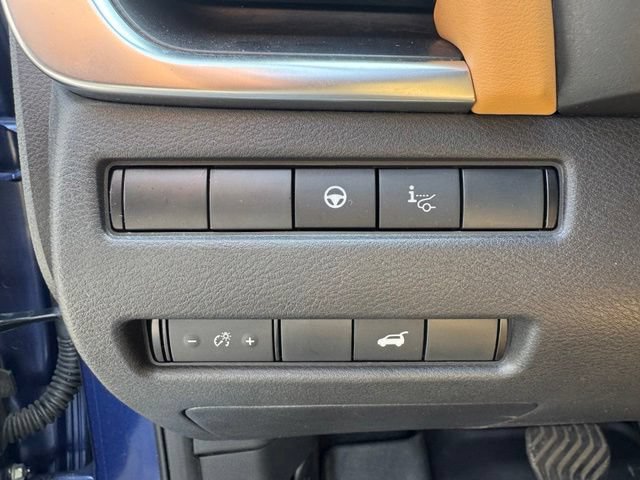 Used 2021 Nissan Rogue Platinum AWD/4WD image 25