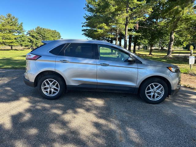 Certified 2024 Ford Edge SEL w/ Convenience Package AWD/4WD image 9