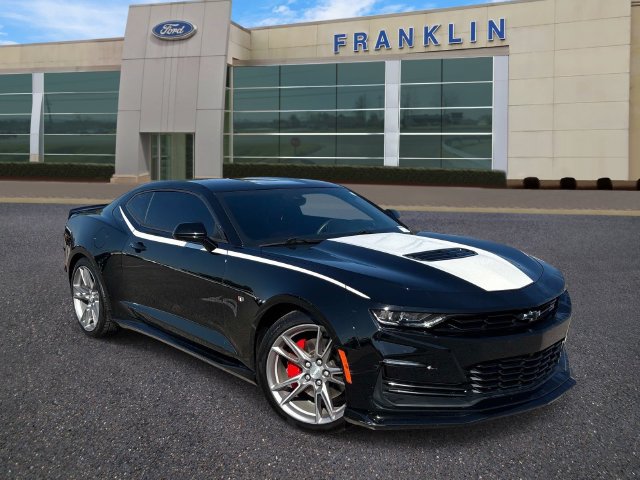 Used 2021 Chevrolet Camaro SS w/ LPO, Ground Effects Package RWD image 1