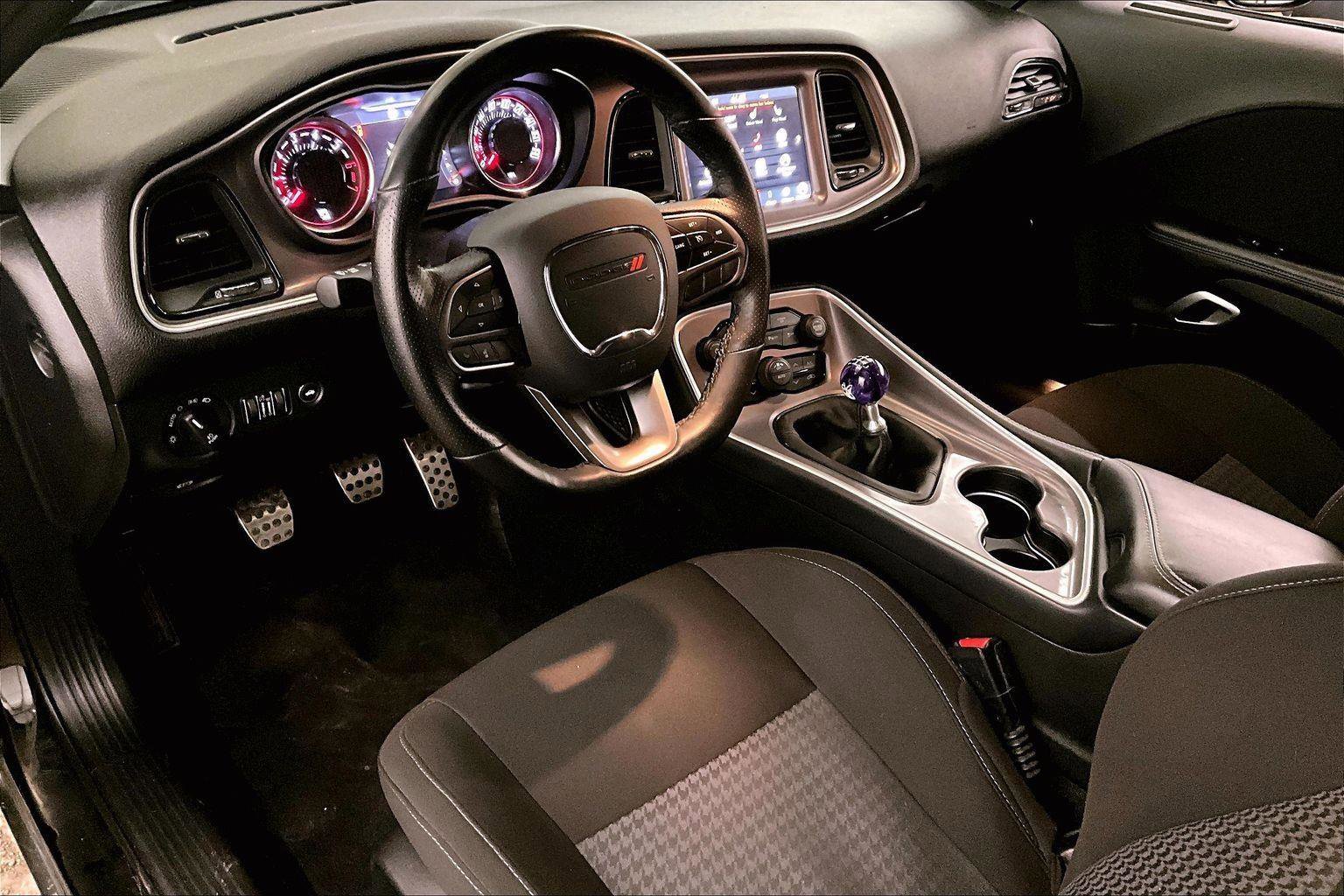 Used 2022 Dodge Challenger R/T Scat Pack w/ Dynamics Package image 12