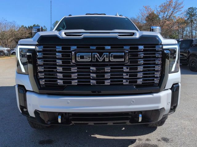 Used 2025 GMC Sierra 2500 Denali Ultimate w/ Max Trailering Package image 8