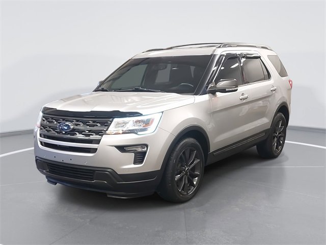 Certified 2019 Ford Explorer XLT w/ Equipment Group 202A image 7