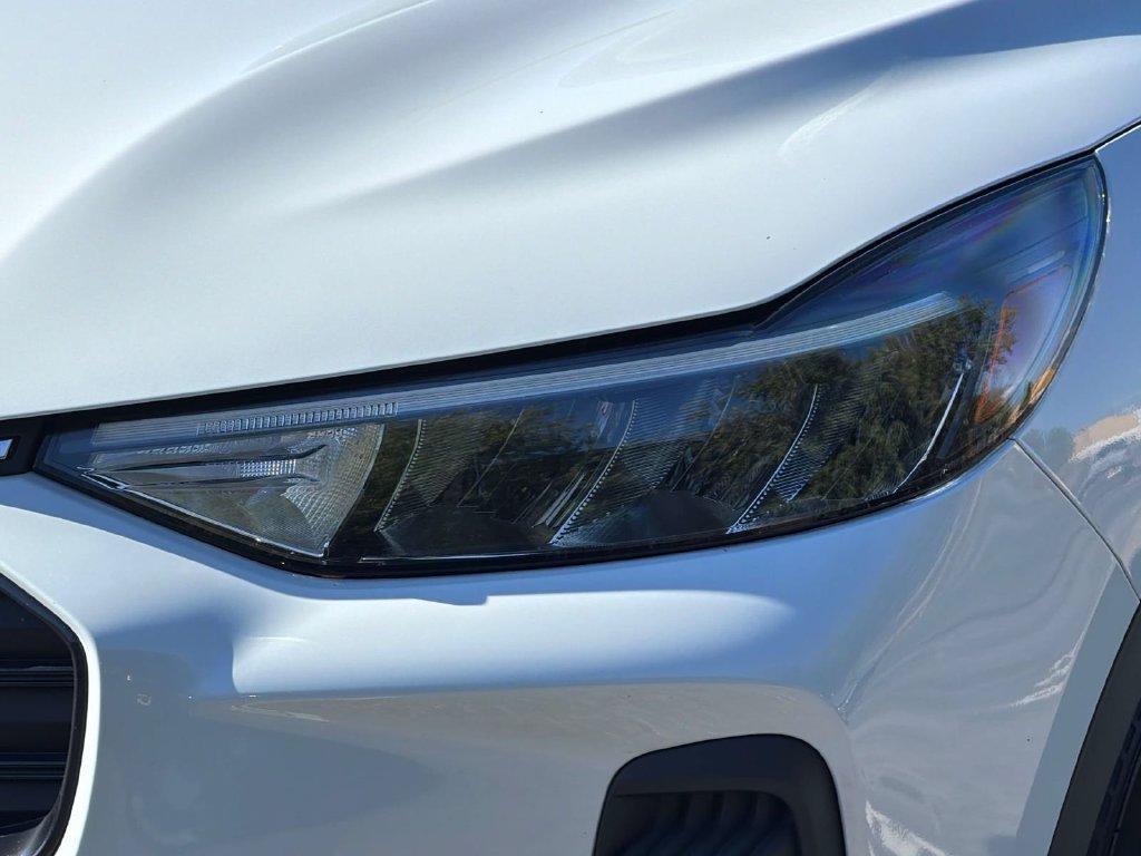 Certified 2025 Ford Escape ST-Line w/ Equipment Group 301A FWD image 11