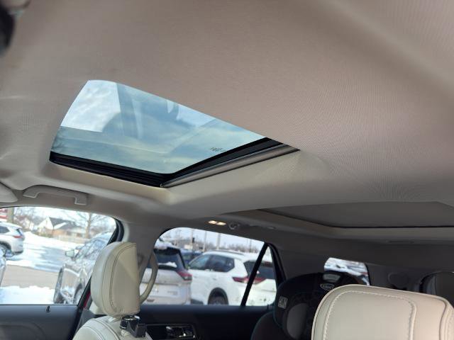 Certified 2019 Ford Explorer Platinum image 10