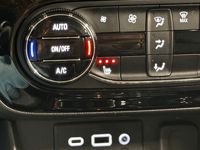 Used 2022 Buick Encore GX Select w/ Sport Touring Package image 31