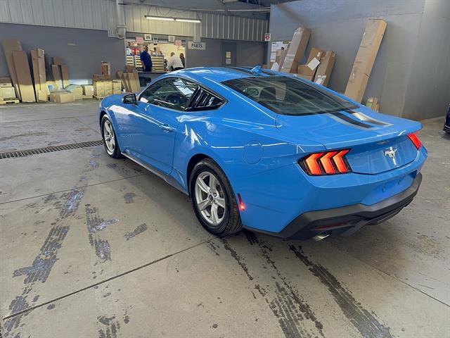 Certified 2024 Ford Mustang Coupe RWD image 4