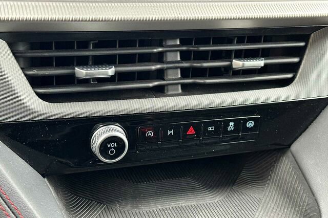 Certified 2025 Ford Explorer ST-Line w/ ST-Line Street Pack image 19