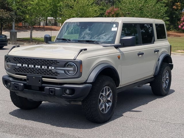 Certified 2025 Ford Bronco Badlands AWD/4WD image 8