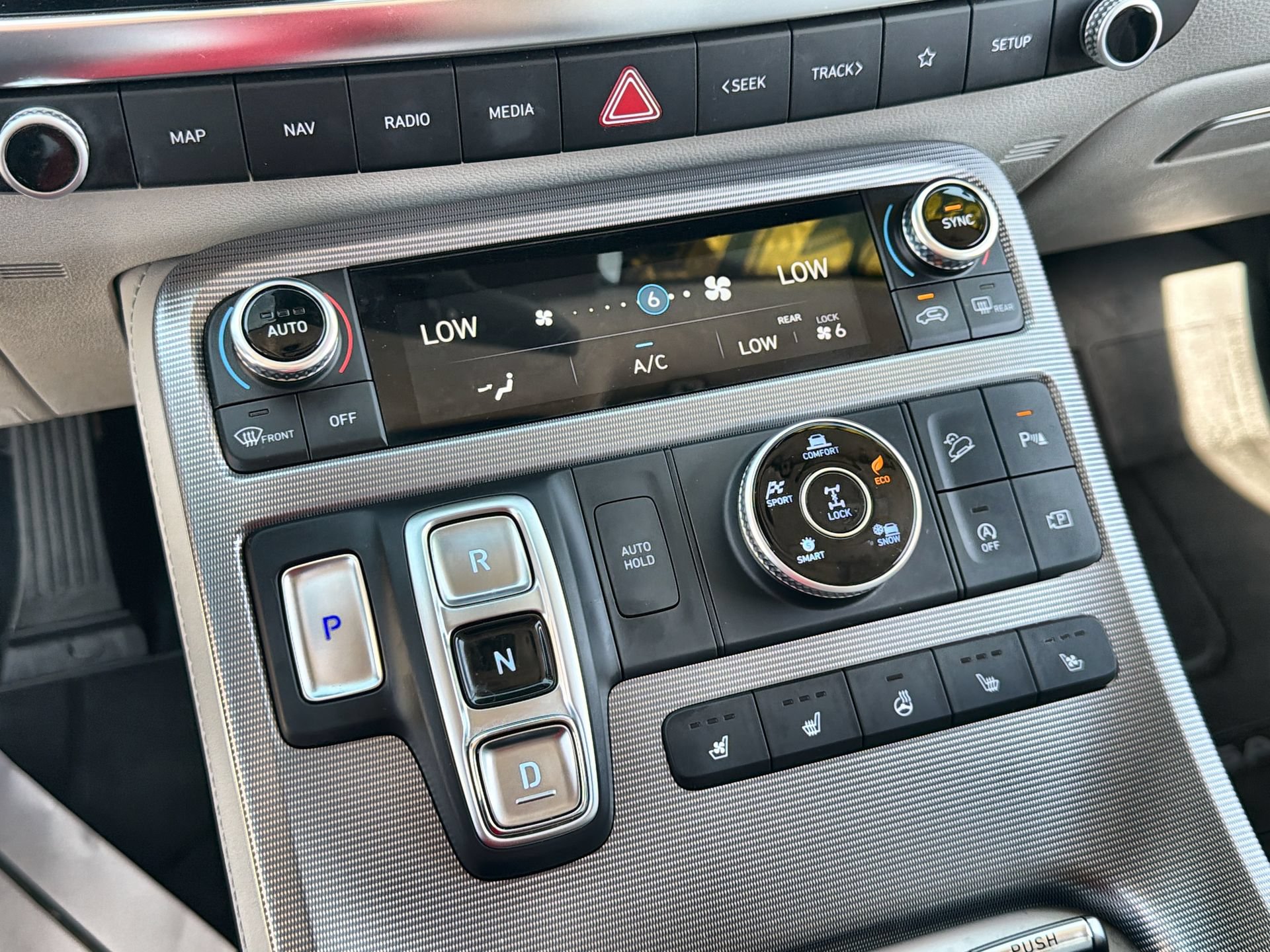 Used 2023 Hyundai Palisade Calligraphy AWD/4WD image 19