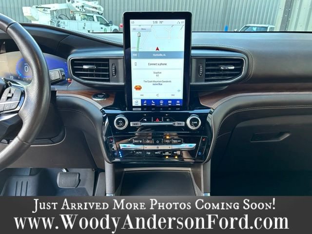 Certified 2022 Ford Explorer King Ranch w/ Premium Technology Package AWD/4WD image 12