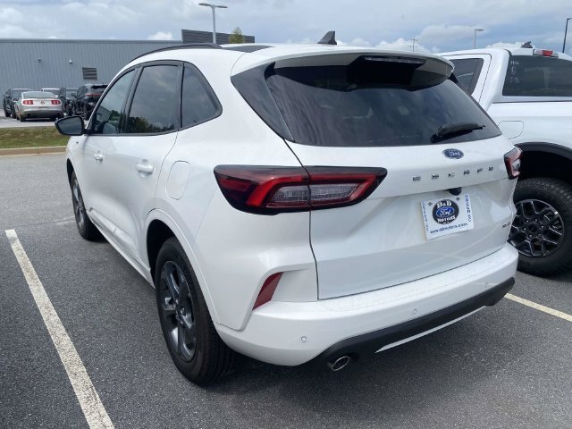 Certified 2024 Ford Escape ST-Line w/ Tech Pack #1 AWD/4WD image 5