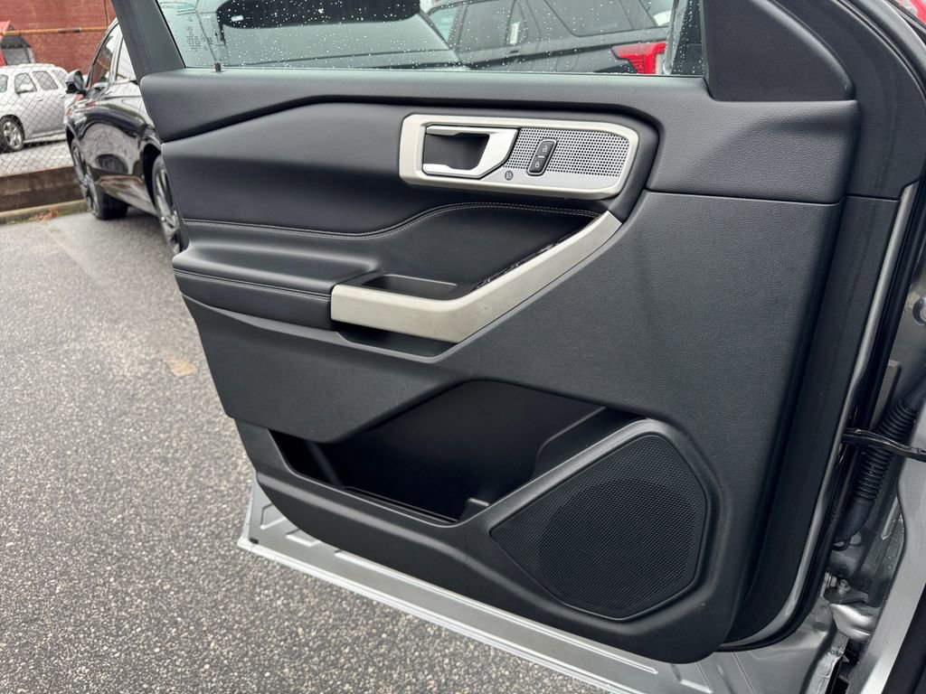 Certified 2023 Ford Explorer Limited image 19