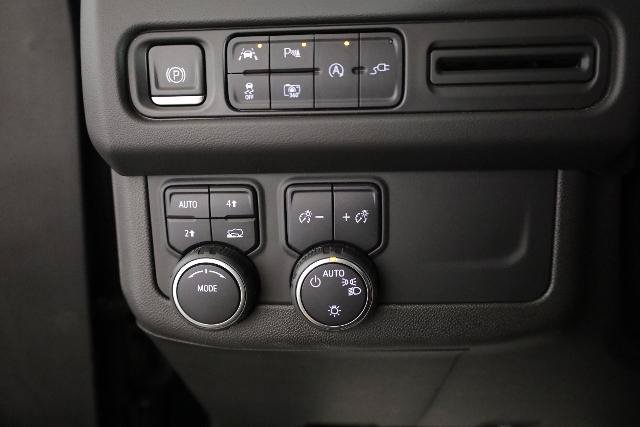 Used 2022 Chevrolet Suburban RST w/ Sport Performance Package AWD/4WD image 34