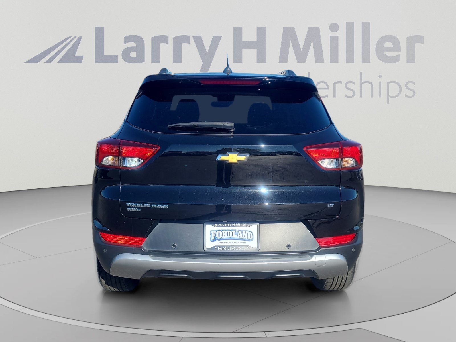 Used 2022 Chevrolet TrailBlazer LT w/ Driver Confidence Package AWD/4WD image 4