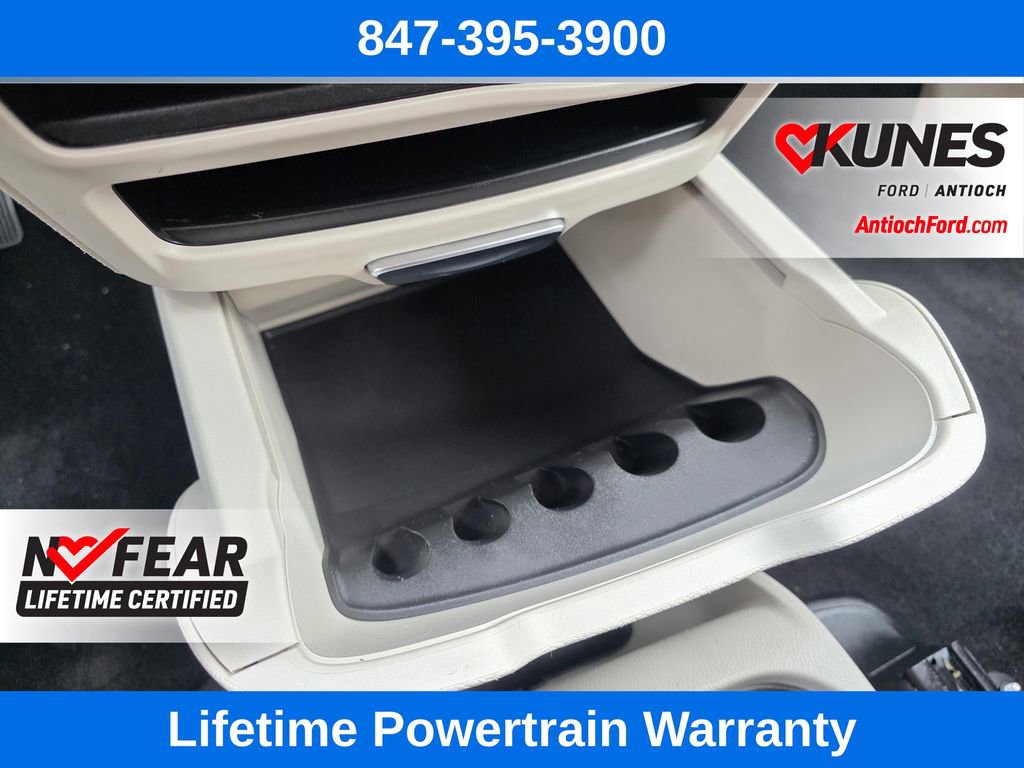 Used 2022 Chrysler Voyager LX FWD image 53